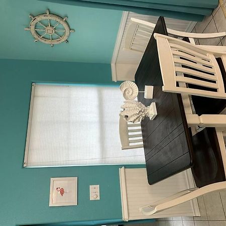 Barefoot Bungalow - Pet Friendly- 2 Bdrm Townhome Corpus Christi Exterior photo