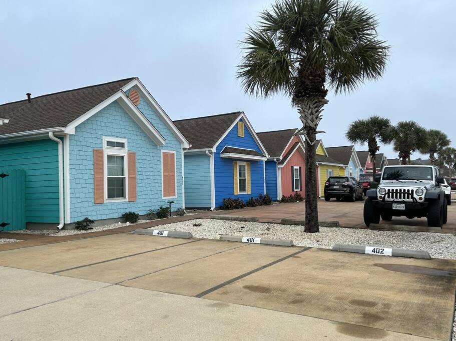 Barefoot Bungalow - Pet Friendly- 2 Bdrm Townhome Corpus Christi Exterior photo